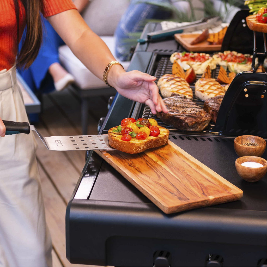 Charbroil Pro Series? 3-Burner Gas Grill and Griddle Charbroil