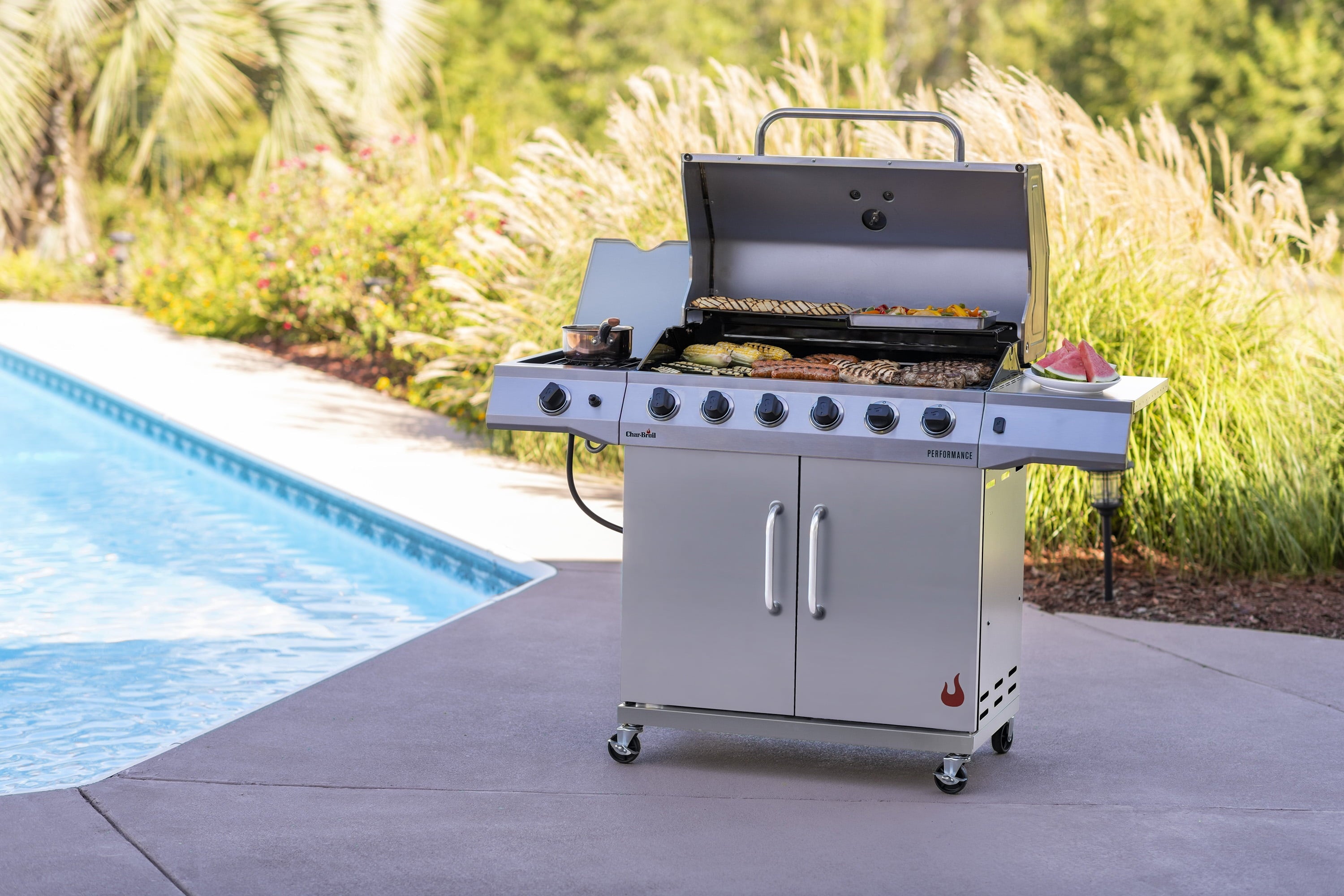 Charbroil? Performance Series? 6-Burner Gas Grill Charbroil