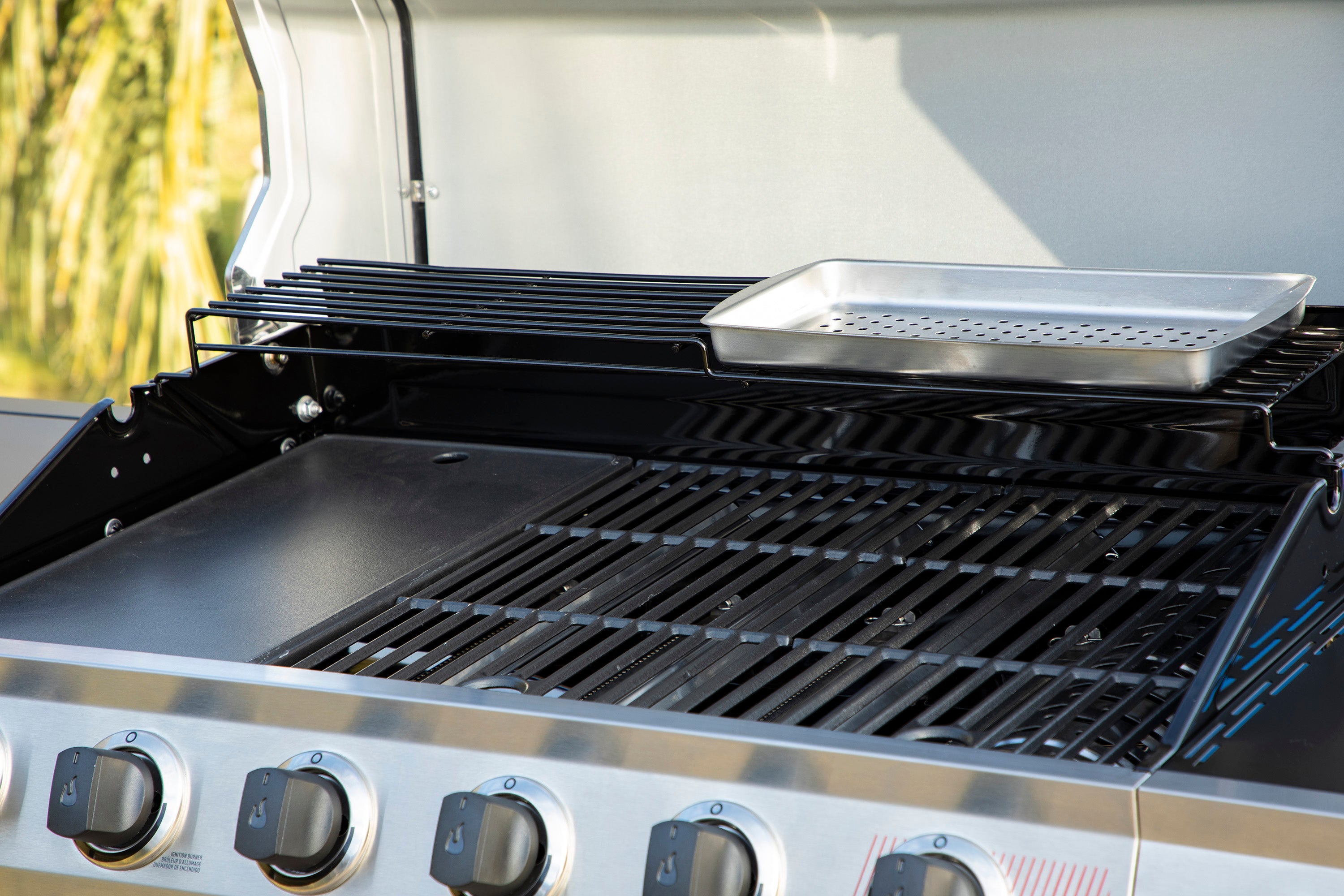 Charbroil? Performance Series? 6-Burner Gas Grill & Griddle Gas Grills