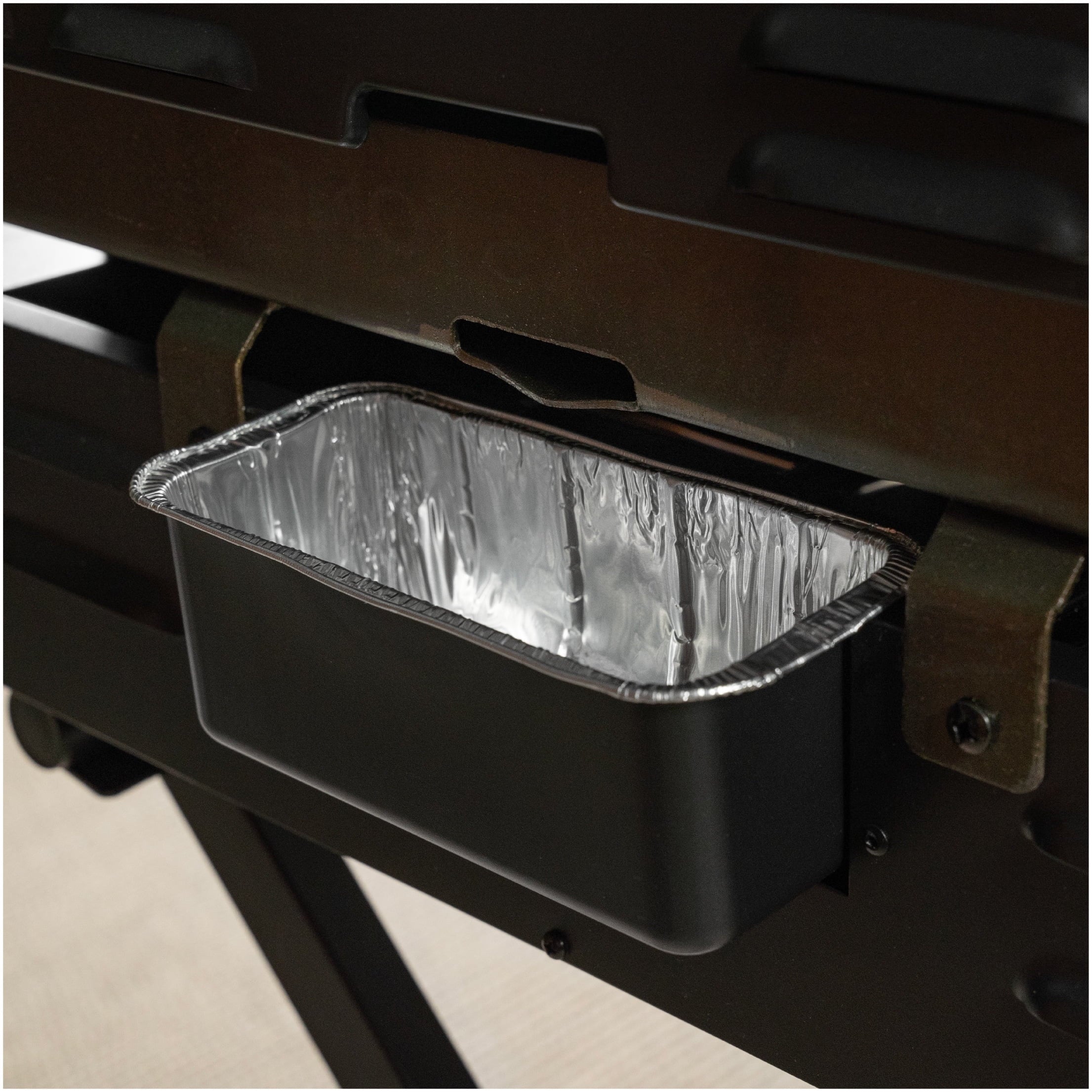 Blackstone On-the-Go 2-Burner 22” Propane Omnivore Griddle with Flexfold Legs Blackstone