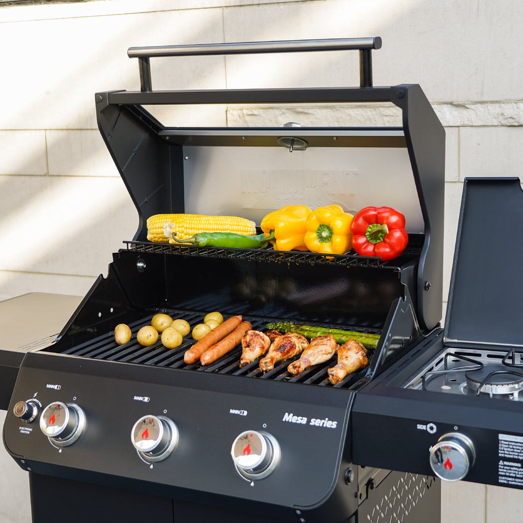 Monument Grills Mesa 3-Burner Black Propane Gas Grill with Clear View Lid and LED Controls Monument Grills