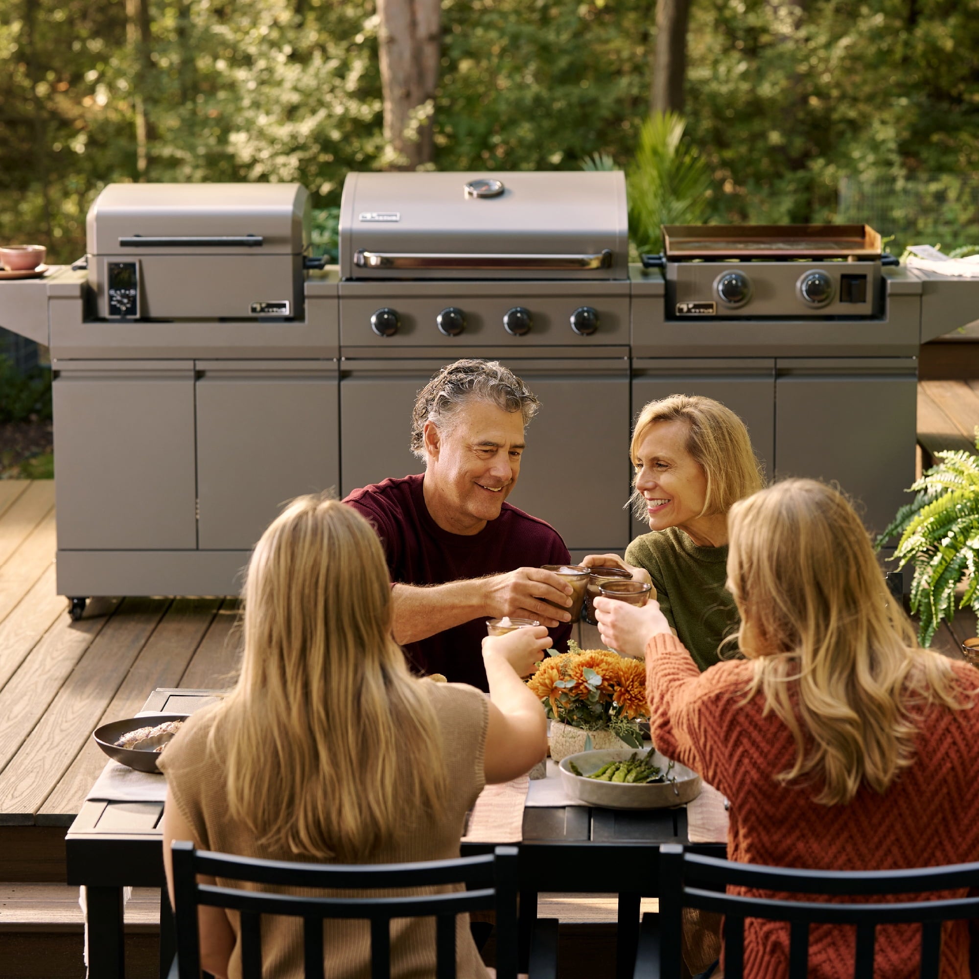 TYTUS Modular Trio with 4-Burner Gas Grill, Pellet Grill and 2-Burner Gas Griddle TYTUS